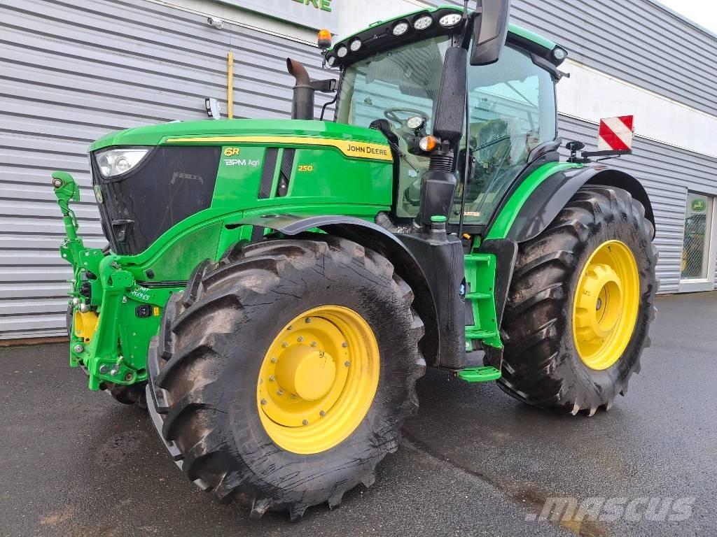 John Deere 6R 250 Tractoare