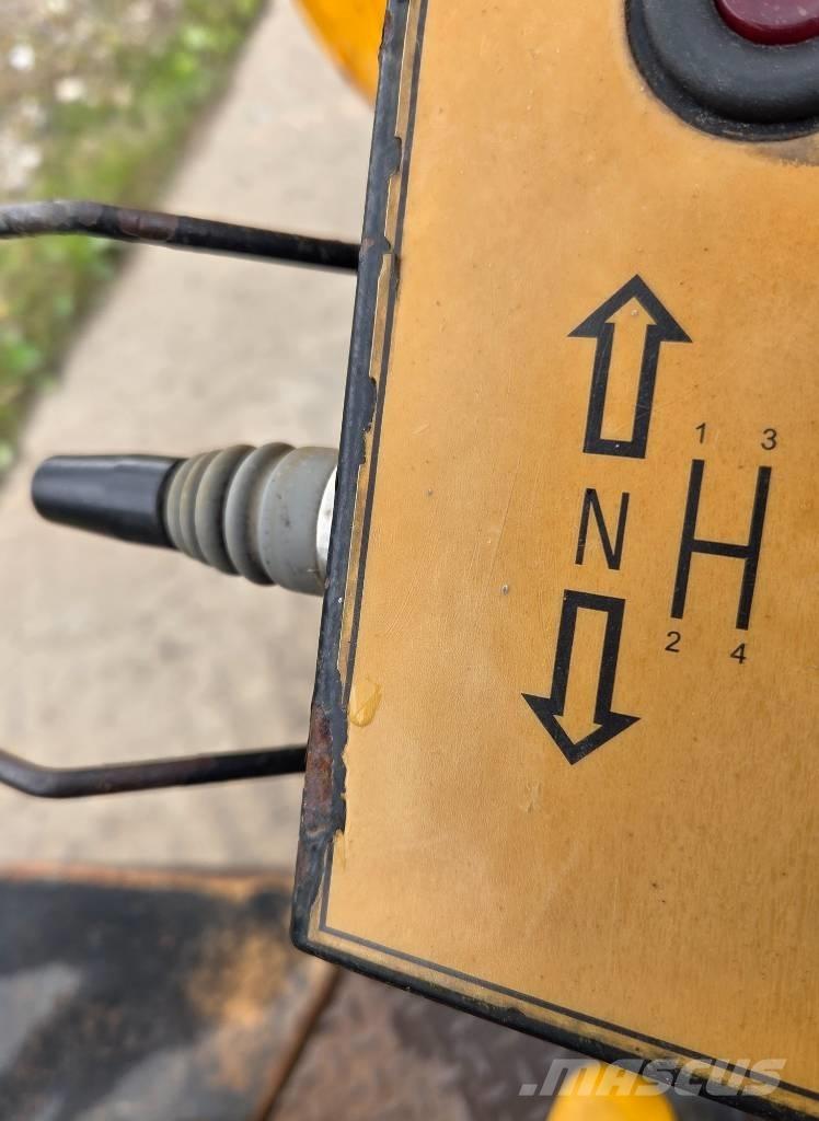 JCB 6 TST Minitractor de teren