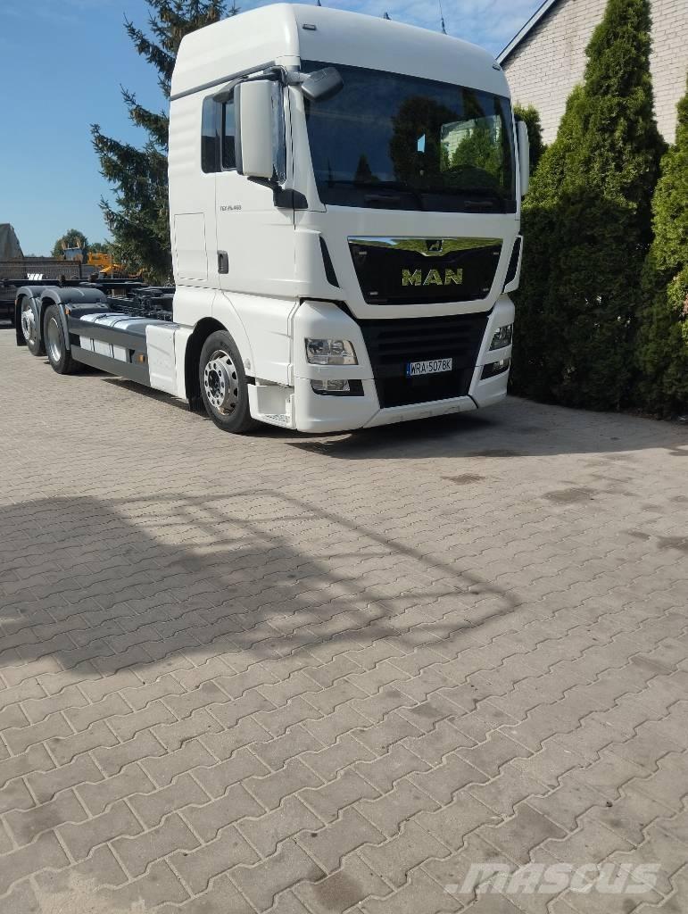 MAN TGX 26.460 Camion cadru container