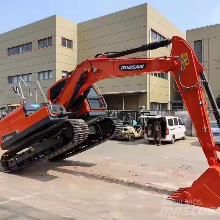 Doosan DX150 Excavatoare pe șenile
