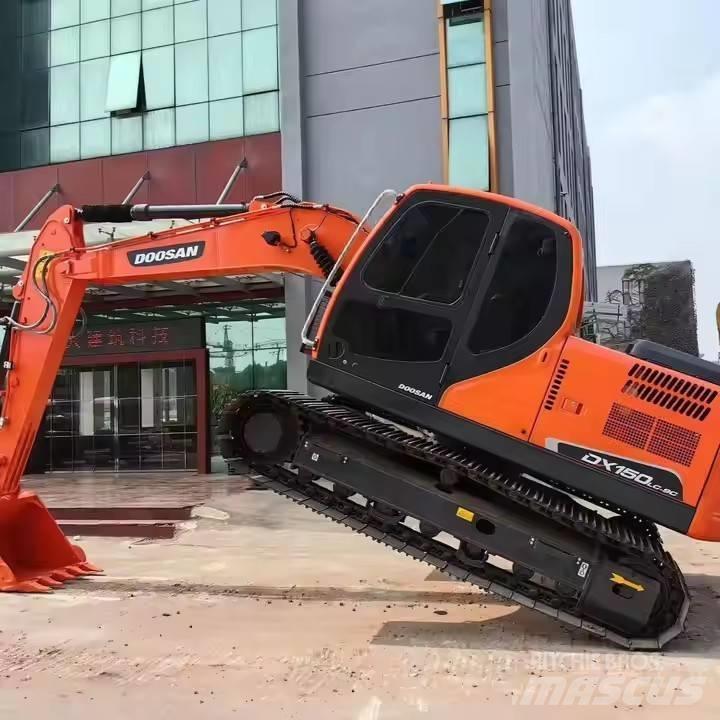 Doosan DX150 Excavatoare pe șenile
