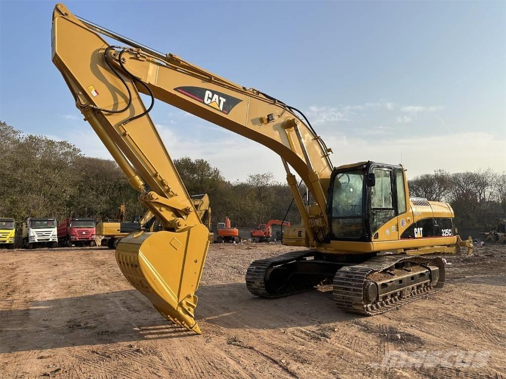 CAT 325C Excavatoare pe șenile

