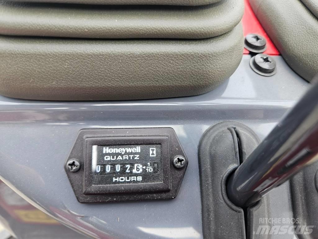 Yanmar SV08-1C Mini excavatoare < 7t