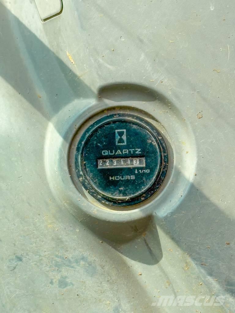 New Holland E 245 B Excavatoare pe șenile
