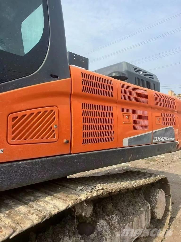 Doosan DX420LC Excavatoare pe șenile

