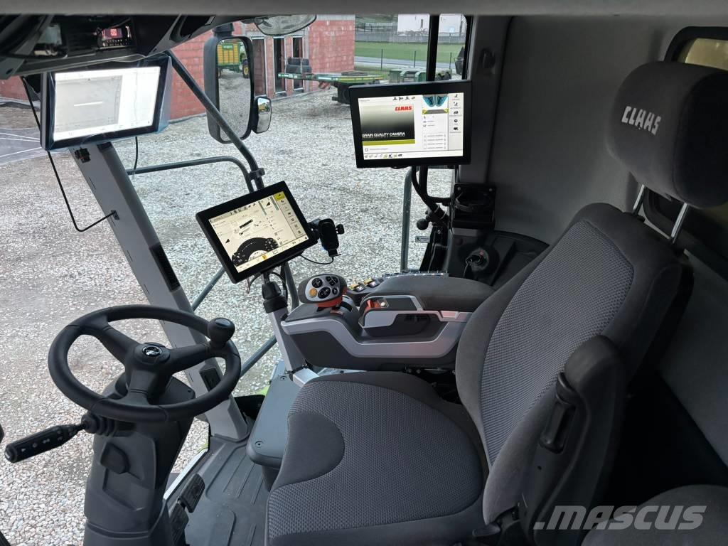 CLAAS Lexion 8900 TT Combine de secerat