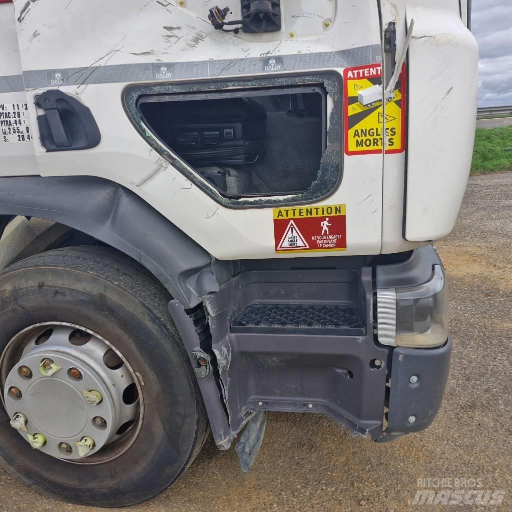 Renault D Wide 380 Camion cu carlig de ridicare