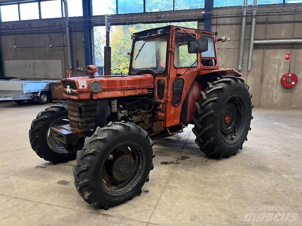 Massey Ferguson 168 Tractoare