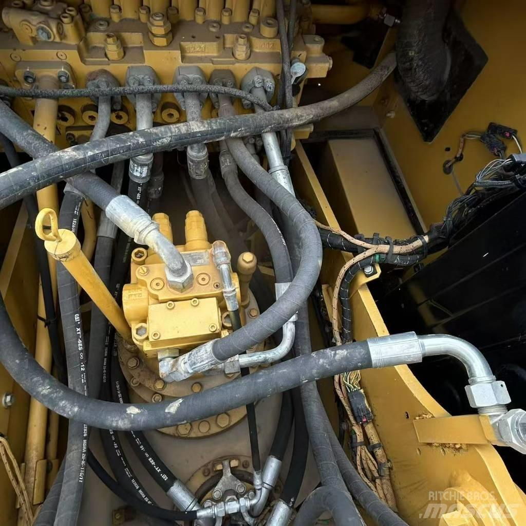 CAT 320 GC Excavatoare pe șenile
