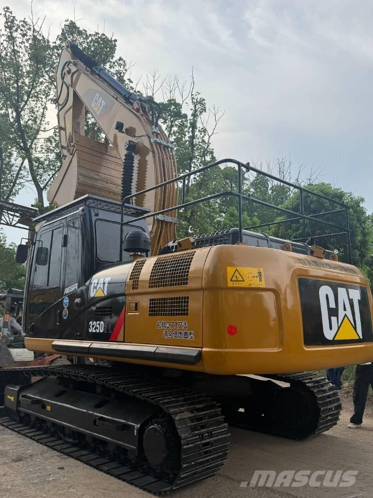CAT 325D Excavatoare pe șenile
