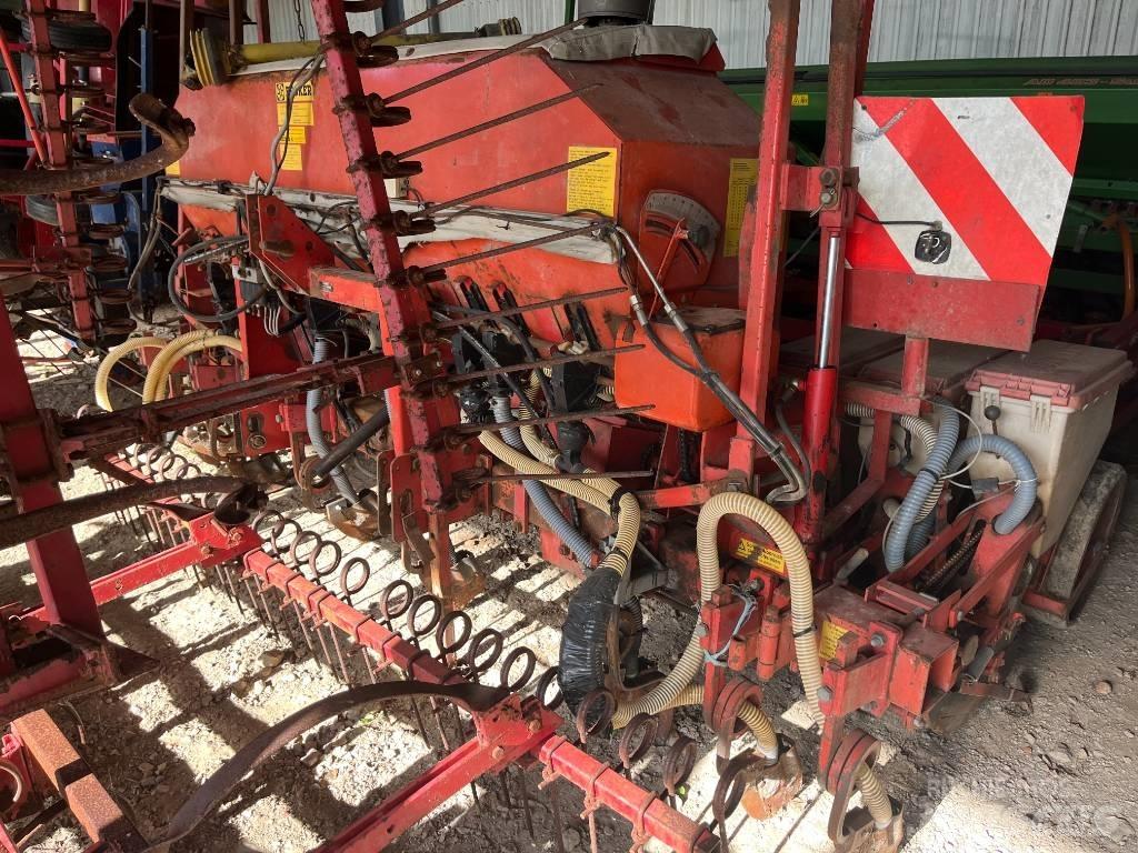  Becher AEROMAT 8Z Masini cu insamantare precisa