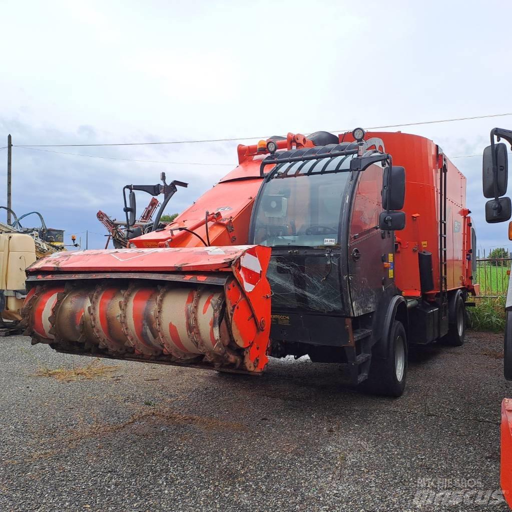 Kuhn SPW 27 Mixere furaje