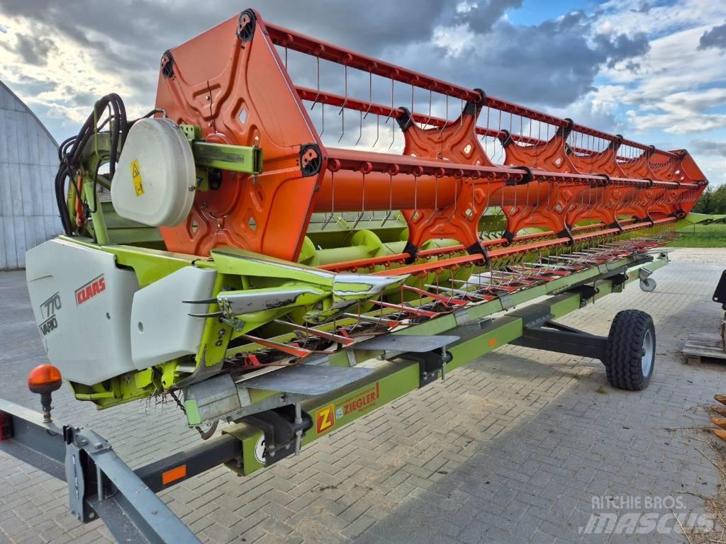 CLAAS Lexion 670 Combine de secerat