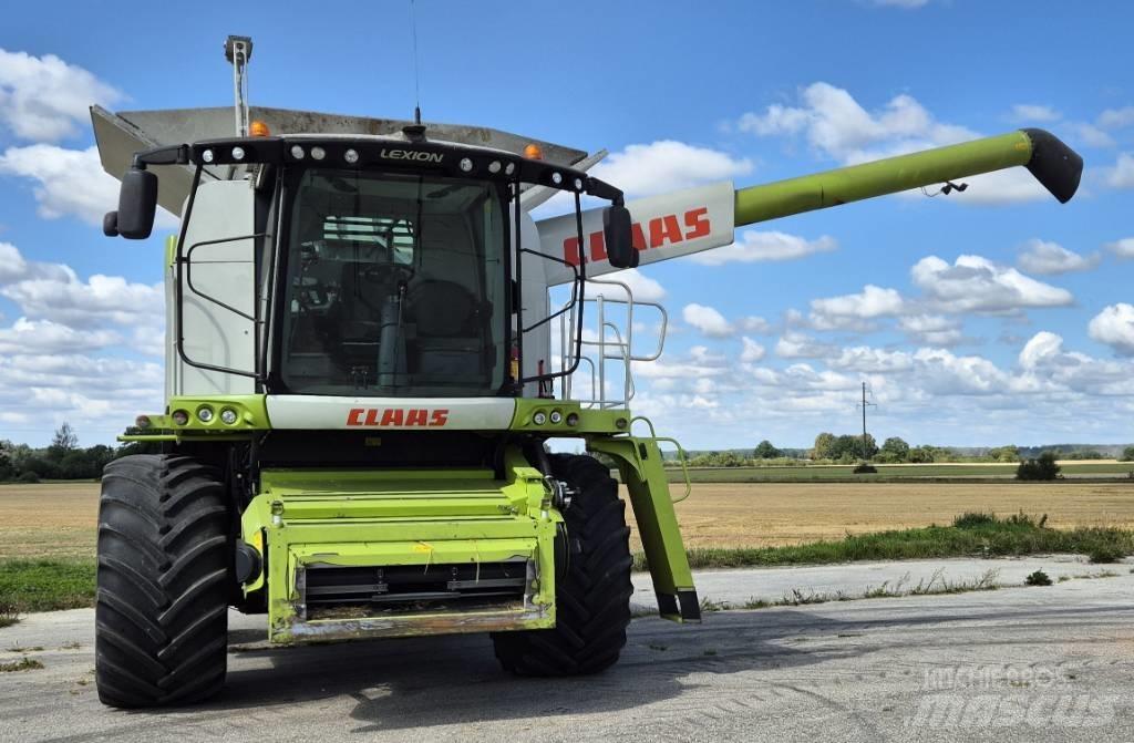 CLAAS Lexion 670 Combine de secerat
