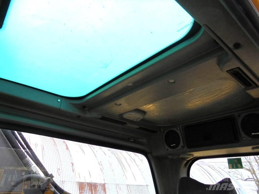 Volvo EW 140 B Excavatoare cu roti