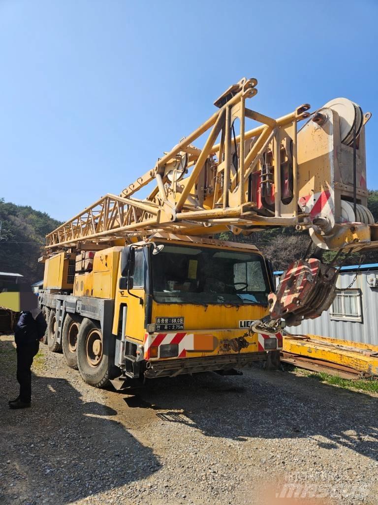 Liebherr LTM 1090-2 Macara pentru orice teren