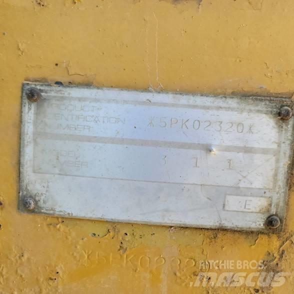 CAT 311 Excavatoare pe șenile
