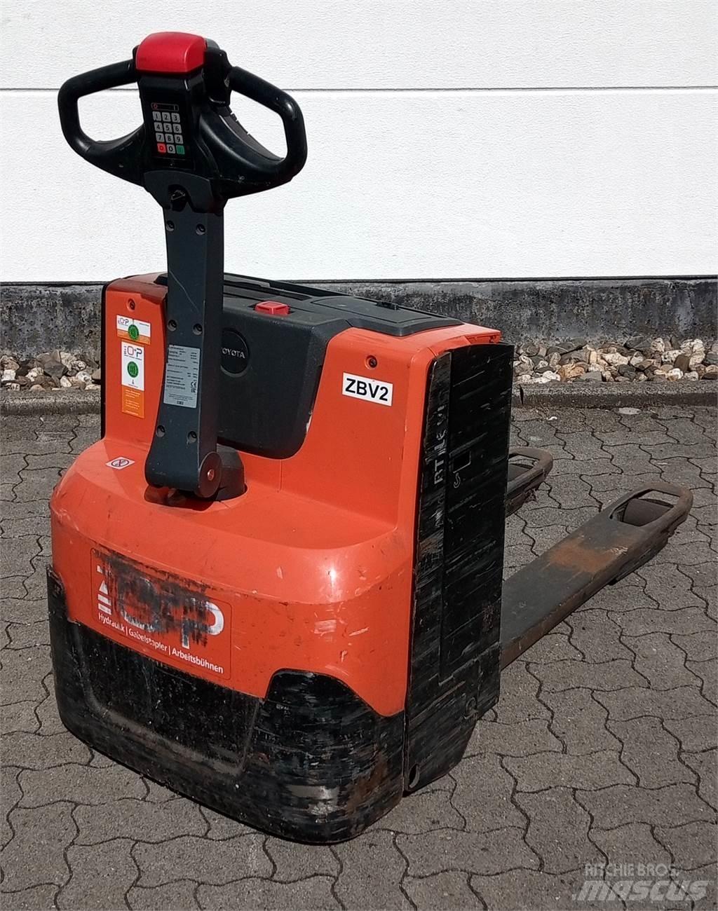 Toyota LWE 160 Transpaleta manuala