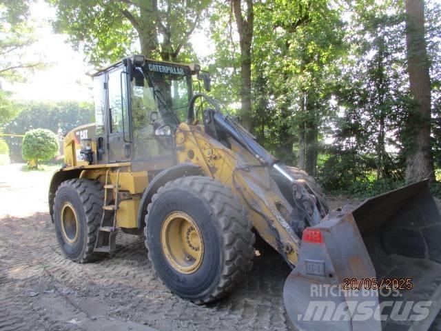 CAT 924 Incarcator pe pneuri