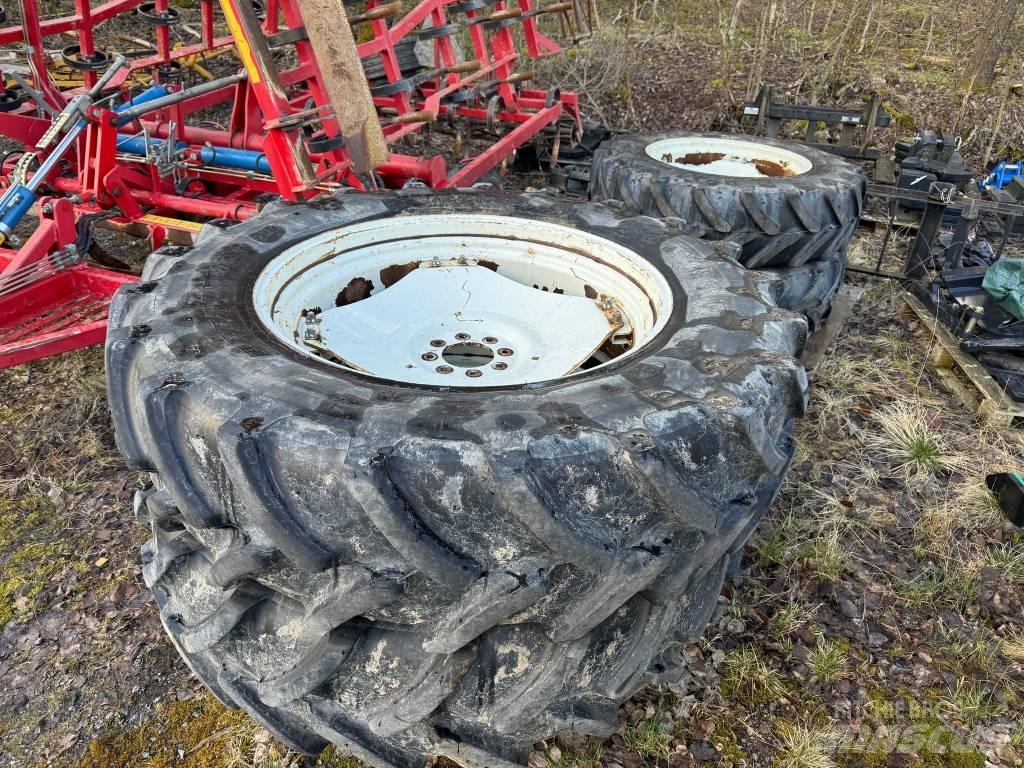 New Holland TS110 Tractoare