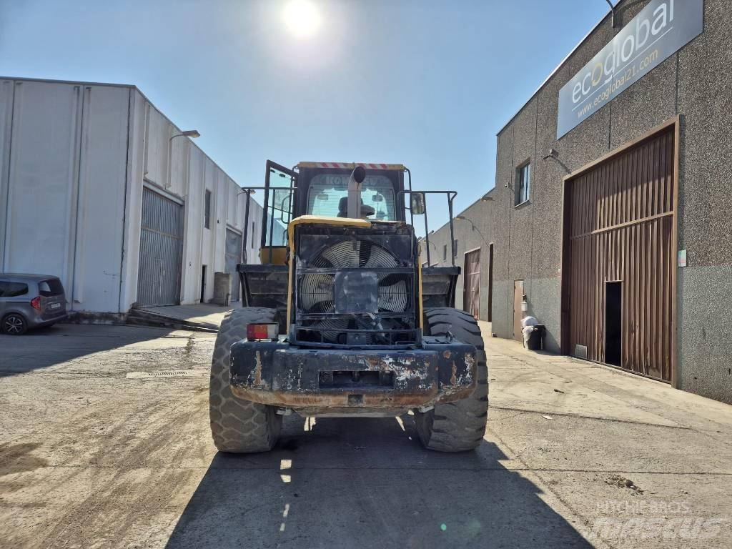 Komatsu WA 380-6 Incarcator pe pneuri