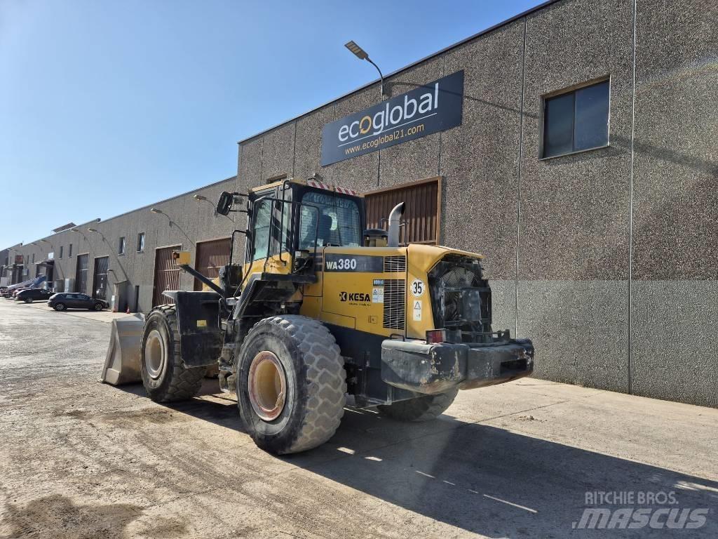 Komatsu WA 380-6 Incarcator pe pneuri