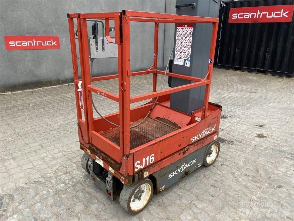 SkyJack SJ16 Ascensoare verticale catarg