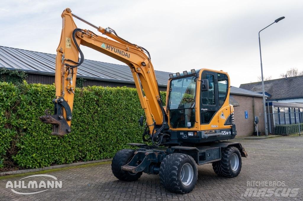 Hyundai R55W-9A Excavatoare cu roti
