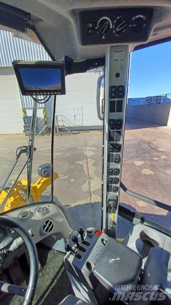 Volvo L 90 H Incarcator pe pneuri