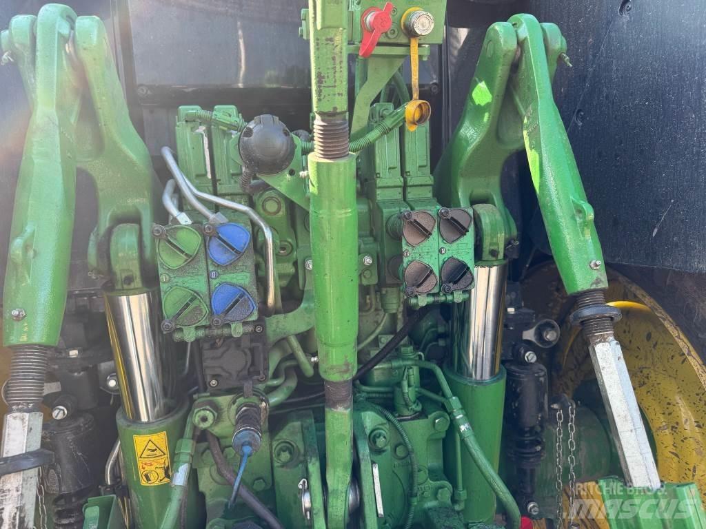 John Deere 6155M Tractoare