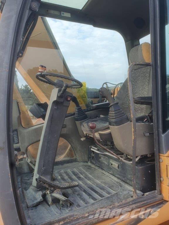 CASE WX 165 Excavatoare cu roti