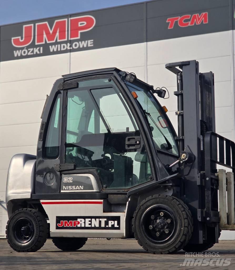 Nissan FGD02 A 32 Q Stivuitor GPL