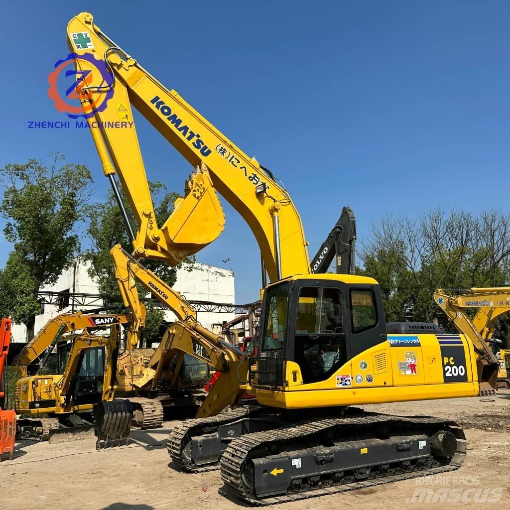 Komatsu PC 200 Excavatoare pe șenile
