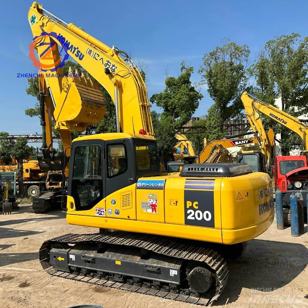 Komatsu PC 200 Excavatoare pe șenile
