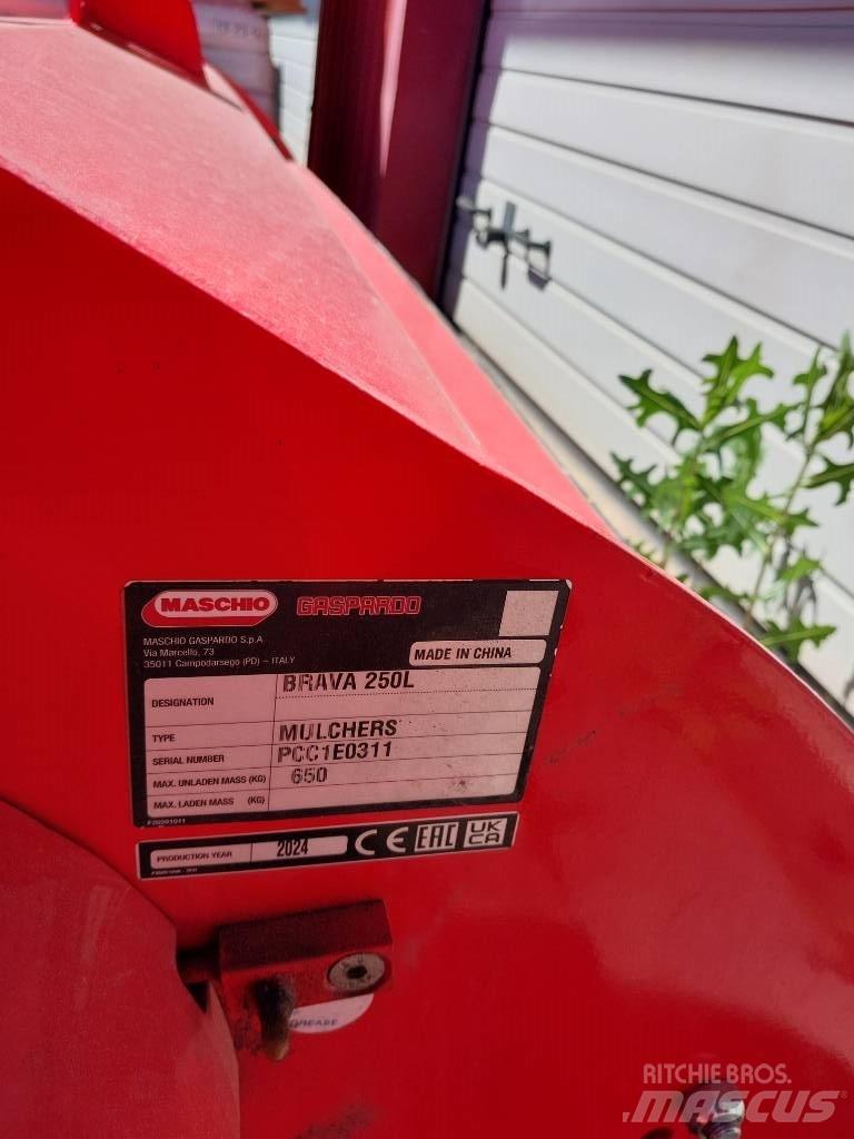 Maschio Brava 250 L Cositoare