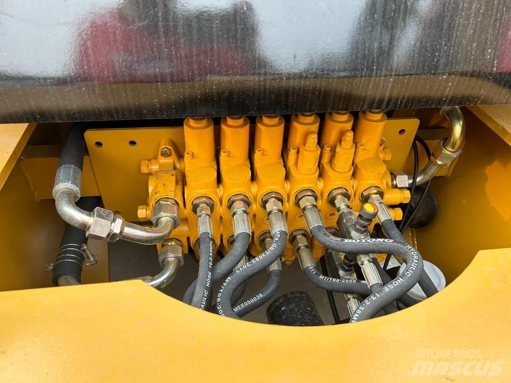 CAT 420 F Buldoexcavatoare