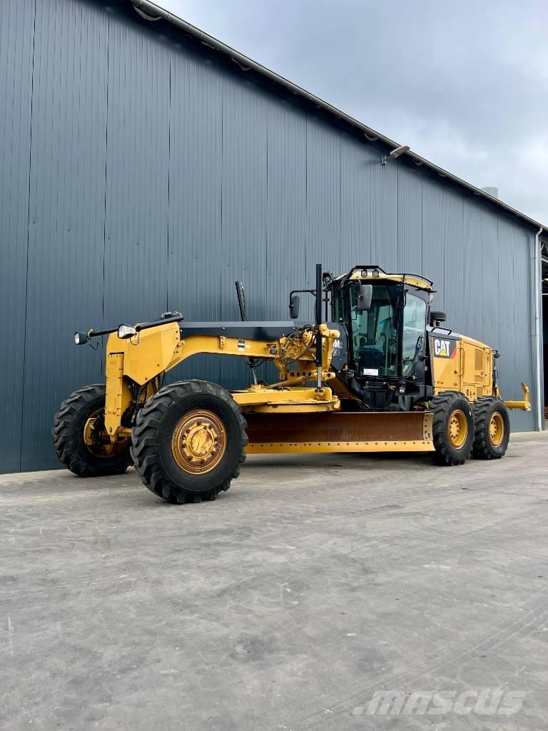 CAT 140M2 AWD Gredere