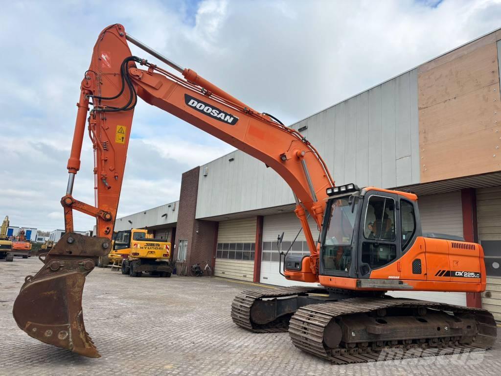 Doosan DX 225 LC Excavatoare pe șenile
