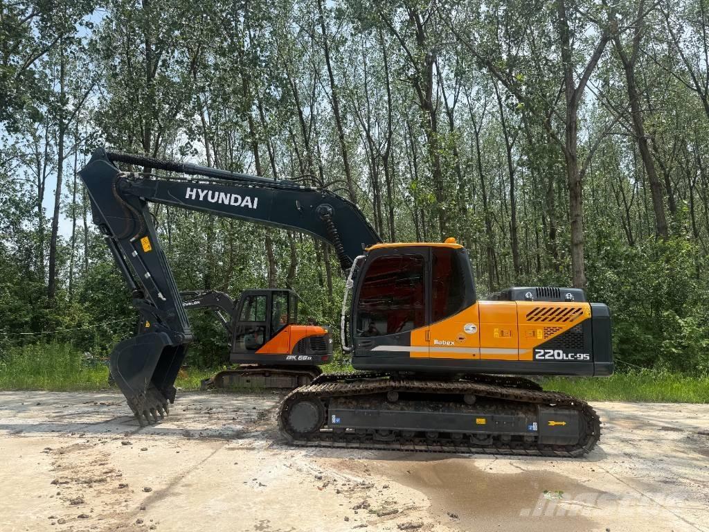Hyundai R220LC-9S Excavatoare pe șenile
