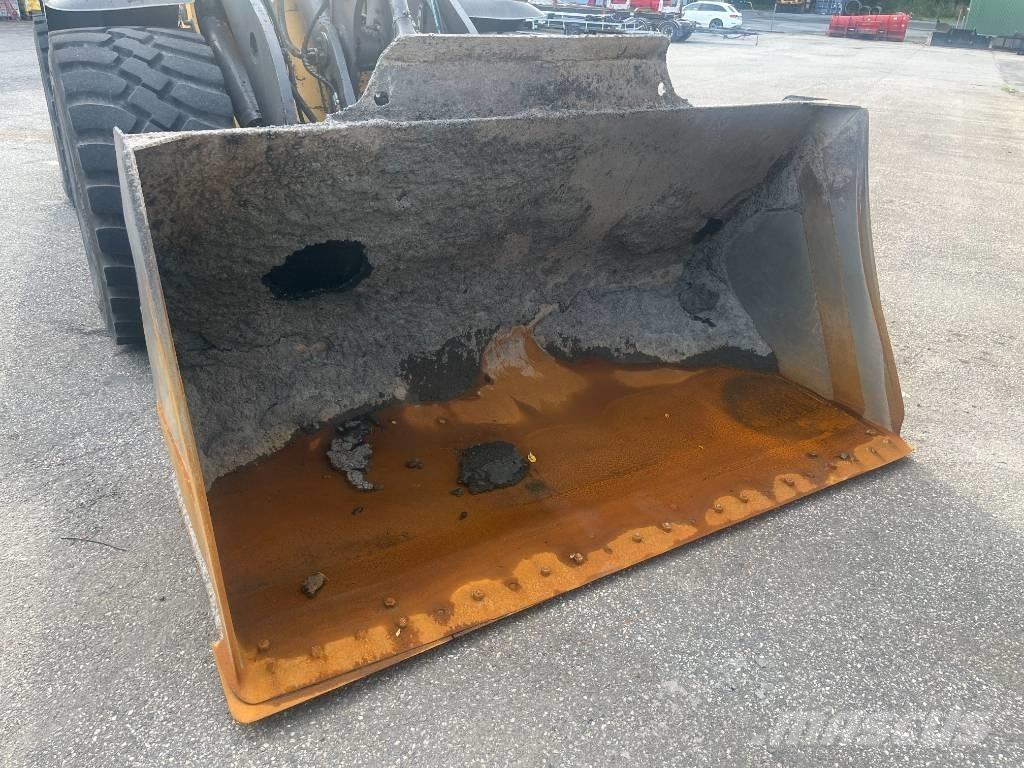 Volvo L 90 H Incarcator pe pneuri