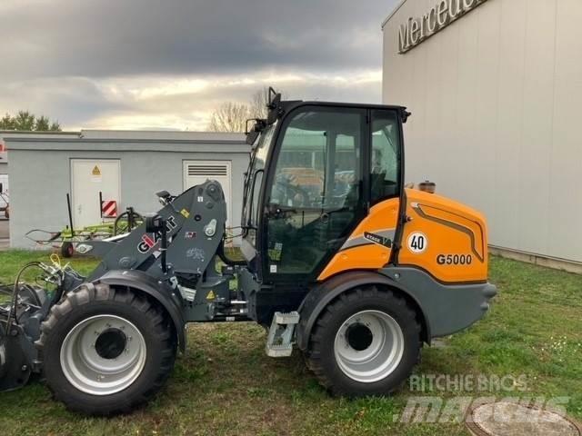 GiANT G5000 Incarcator pe pneuri