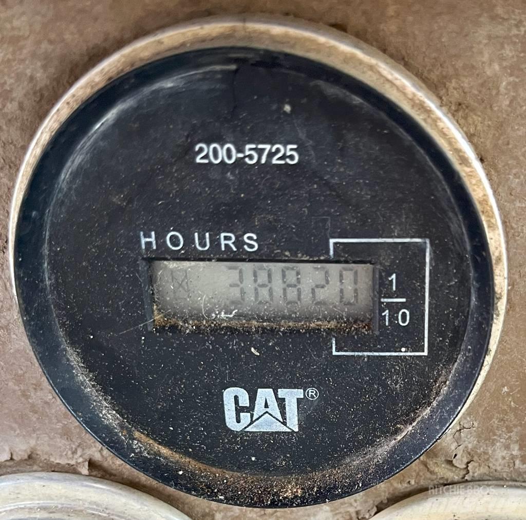 CAT 773 B Cisterne