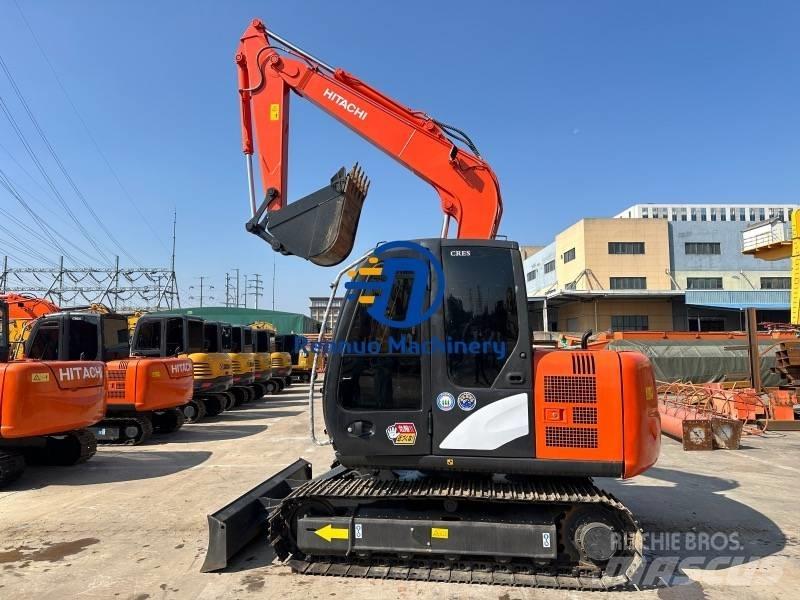 Hitachi ZX70 Excavatoare pe șenile
