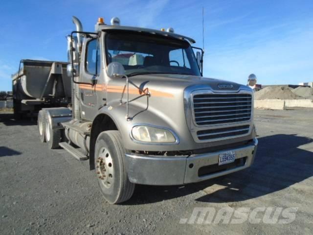 Freightliner M2 112 Autotractoare
