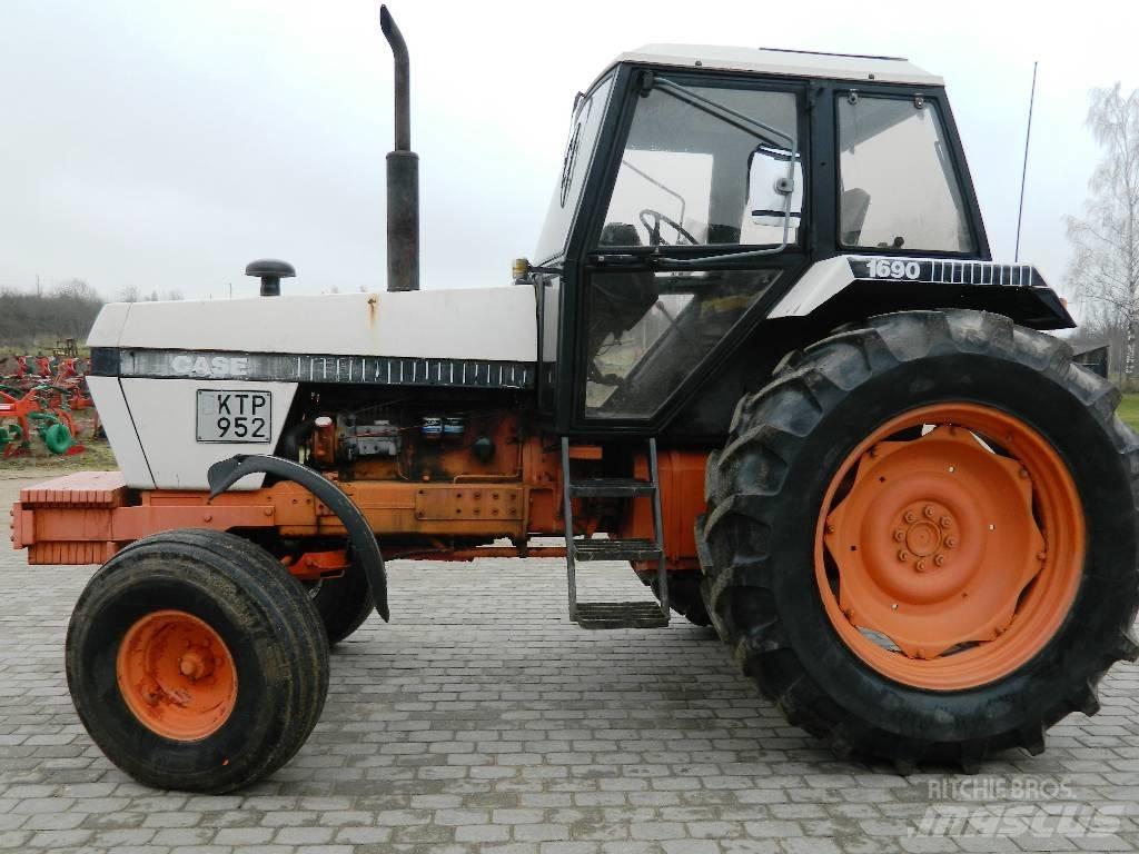 Case IH 1690 Tractoare