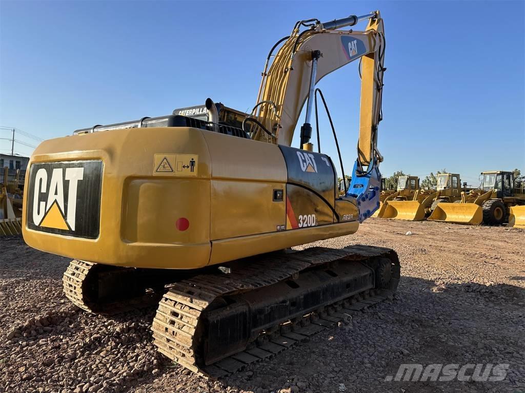 CAT 320 D L Excavatoare pe șenile

