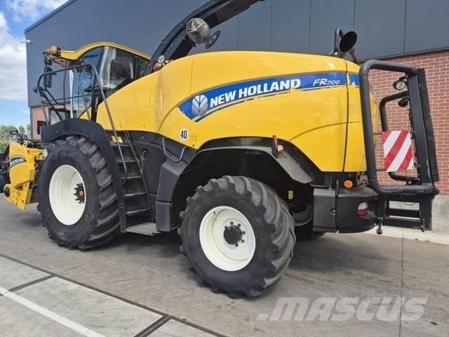 New Holland FR700 Forajere cu autopropulsare