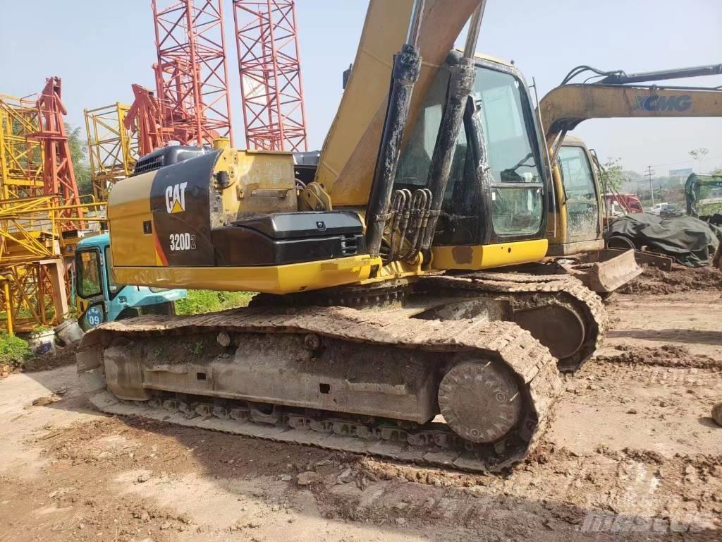 CAT 320 D Excavatoare pe șenile
