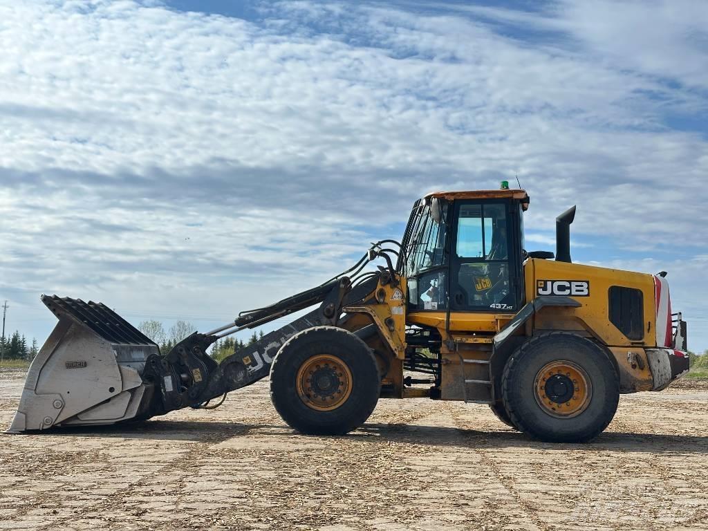 JCB 437 HT Incarcator pe pneuri
