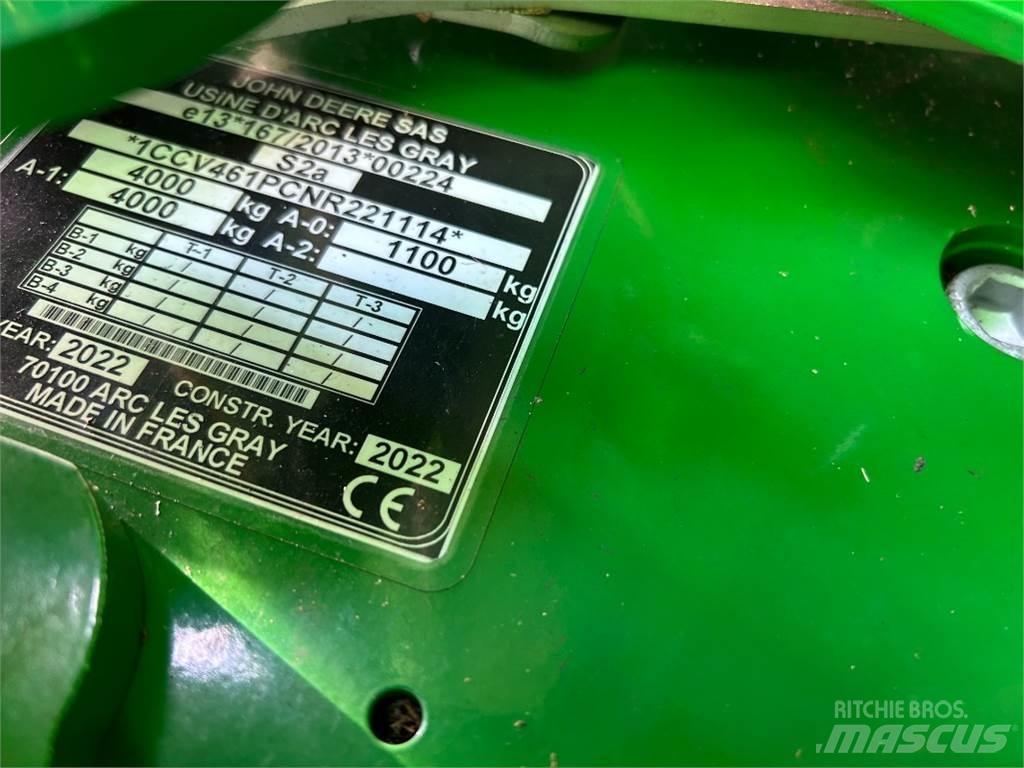 John Deere V461R Masina de balotat cilindric